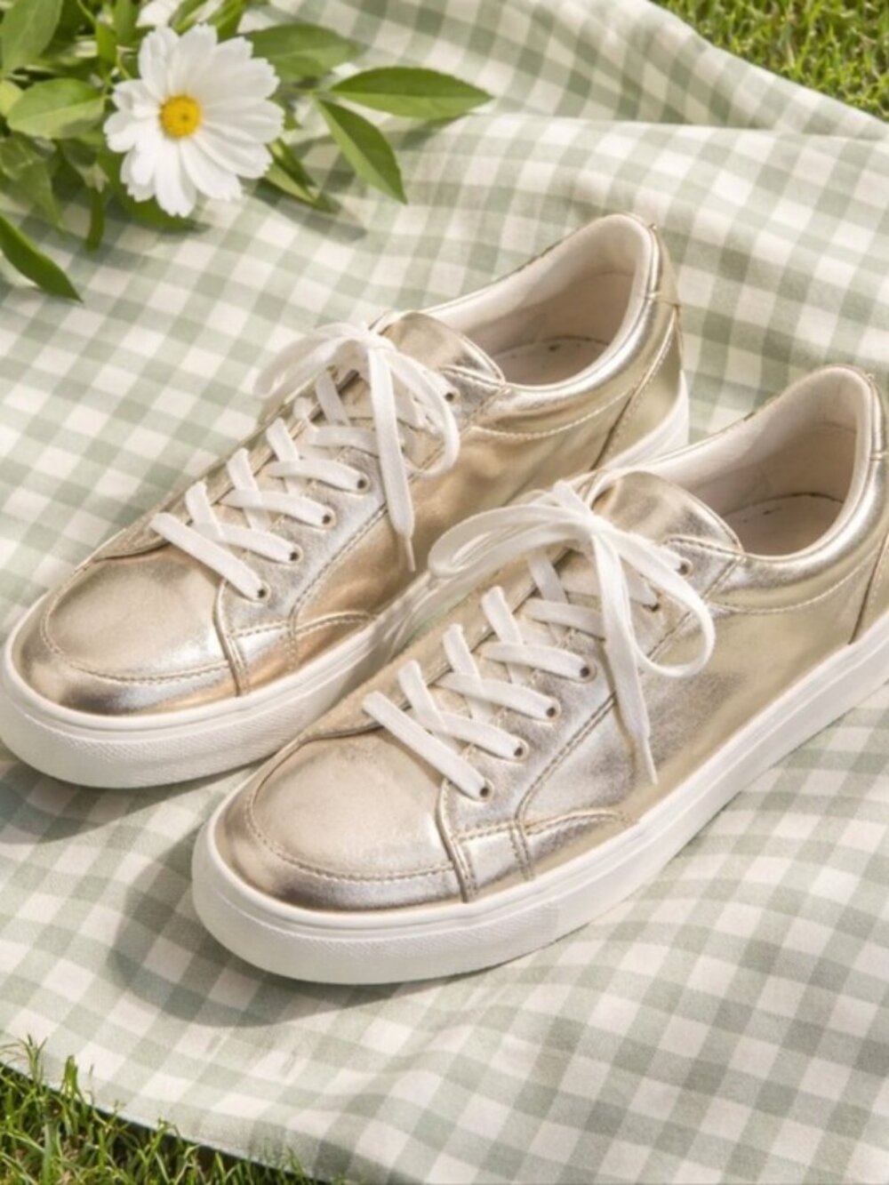Birdies SZ 8.5 Leather Gold The Cardinal Mica Sneaker Low Top Lace Up Streetwear